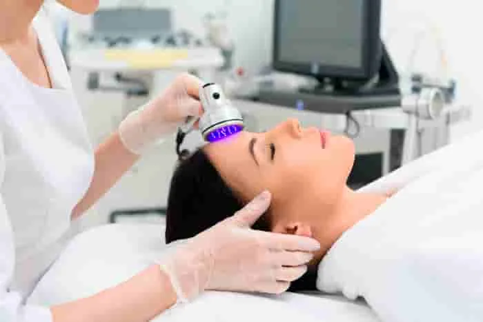 El impacto de la tecnología en la industria de la belleza y el cuidado personal.
