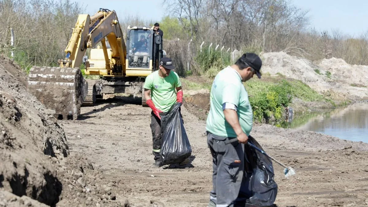 Pilar avanza con los trabajos en el arroyo Pinazo para mejorar el drenaje