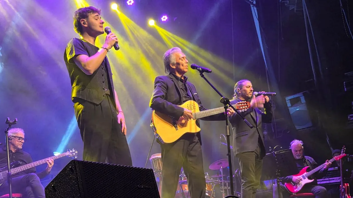 Todo un teatro aplaudió de pie la actuación de Jairo en el Gran Pilar